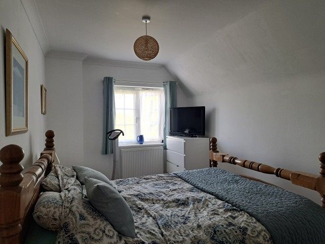 11 Queen's Crescent , Shrivenham